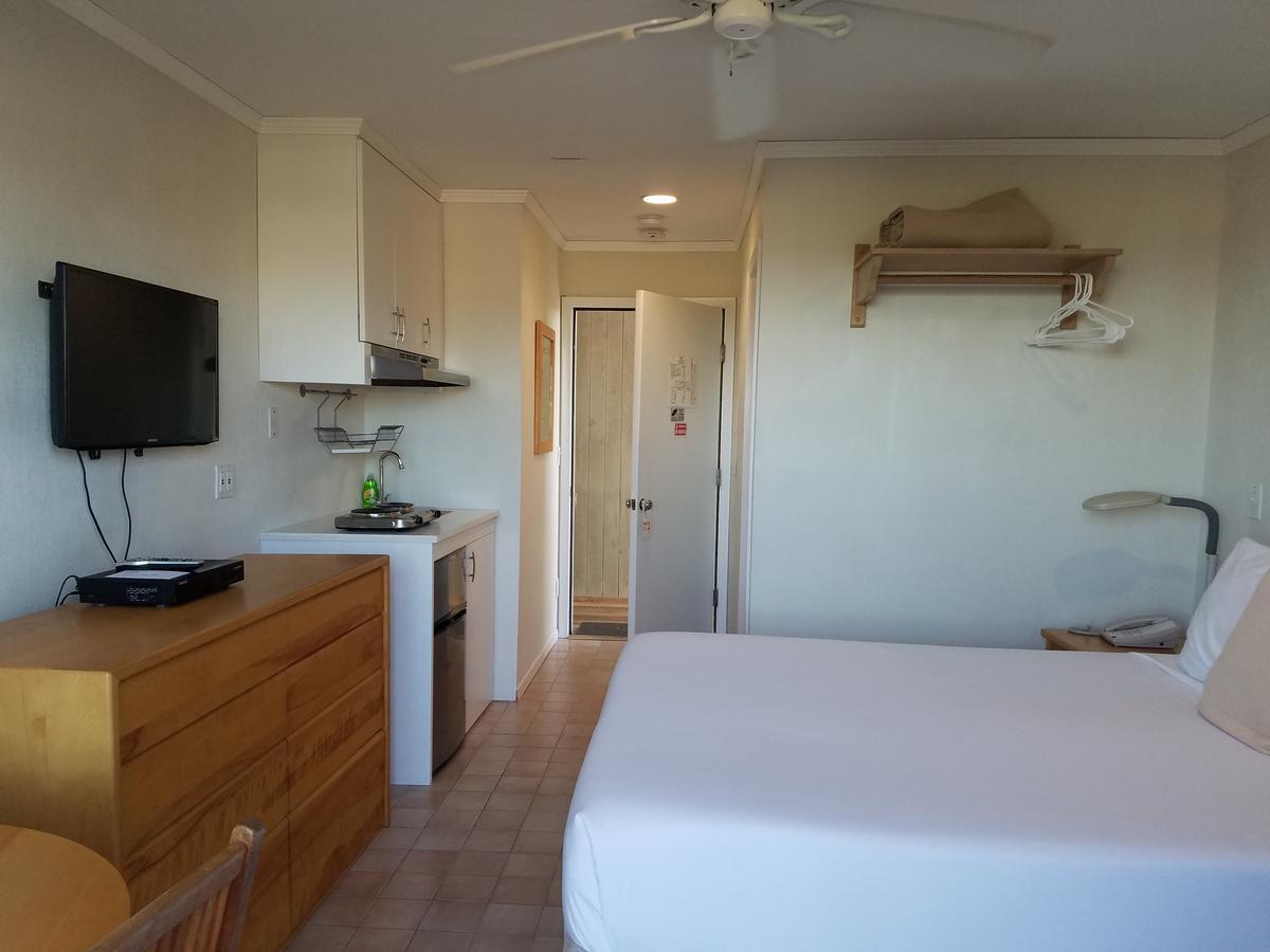 White Sands Motel Амагансетт Экстерьер фото